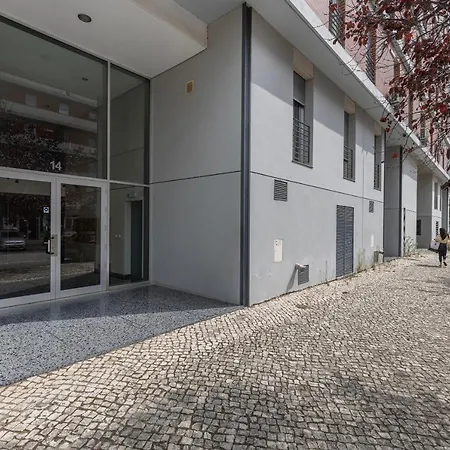 Charm 3bdr W/balcony By Lovelystay Appartement