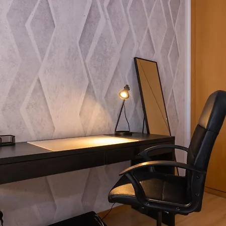 Charm 3bdr W/balcony By Lovelystay Appartamento Lisbona