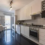 Charm 3bdr W/balcony By Lovelystay Apartment Lissabon