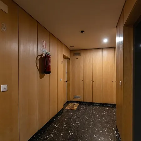 Charm 3bdr W/balcony By Lovelystay Lejlighed