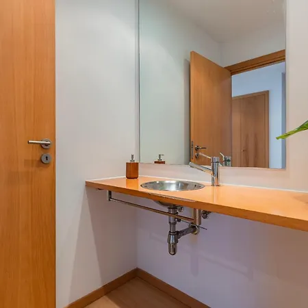 Lejlighed Charm 3bdr W/balcony By Lovelystay Lisboa