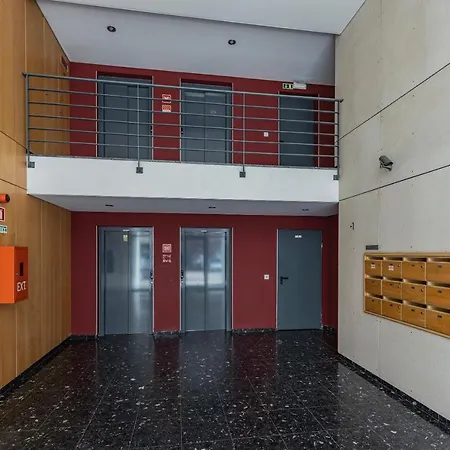 Charm 3bdr W/balcony By Lovelystay * Lisboa